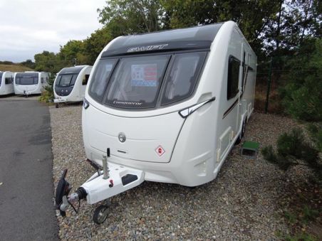 2017 Swift Conqueror 645